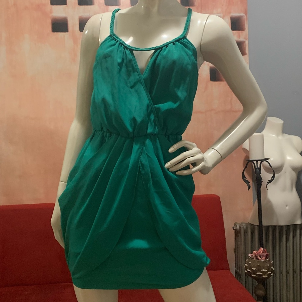 Bebé green dress